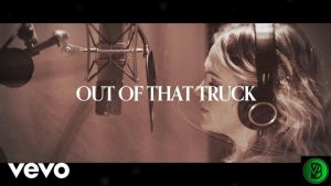 Carrie Underwood – Out Of That Truck